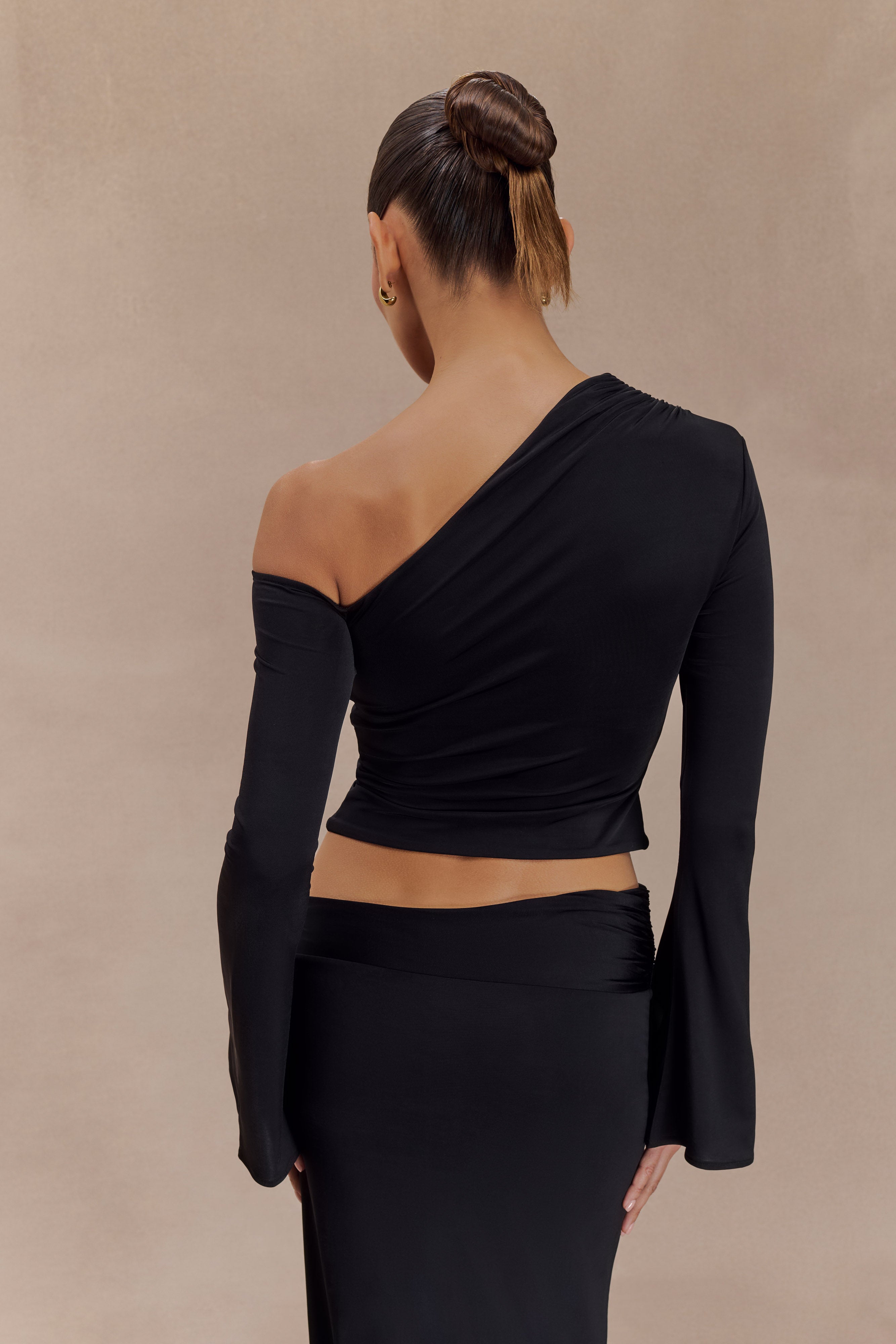 Ainsley Asymmetrical Set