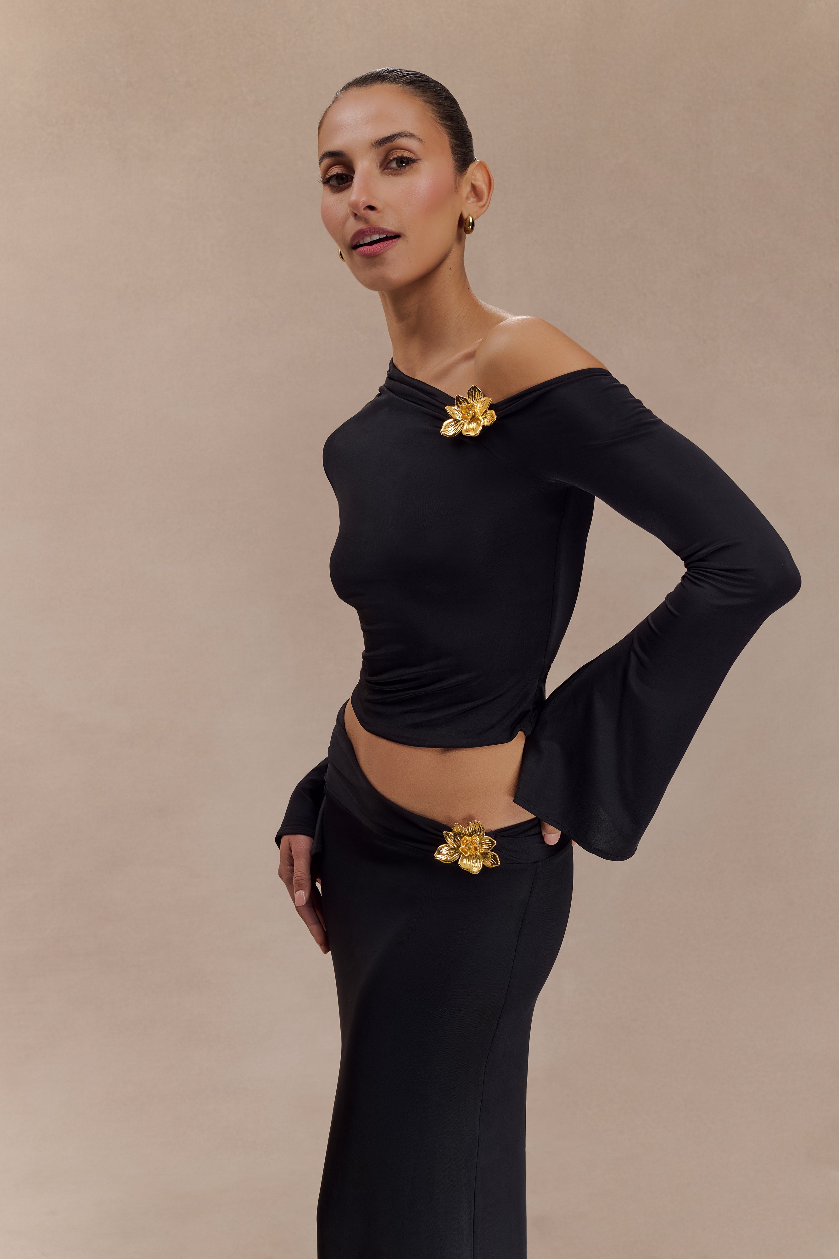 Ainsley Asymmetrical Set